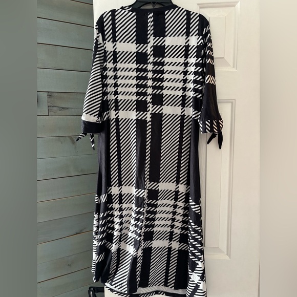 Nuggles Monochrome Plaid Long Sleeve Dress - Picture 3 of 3